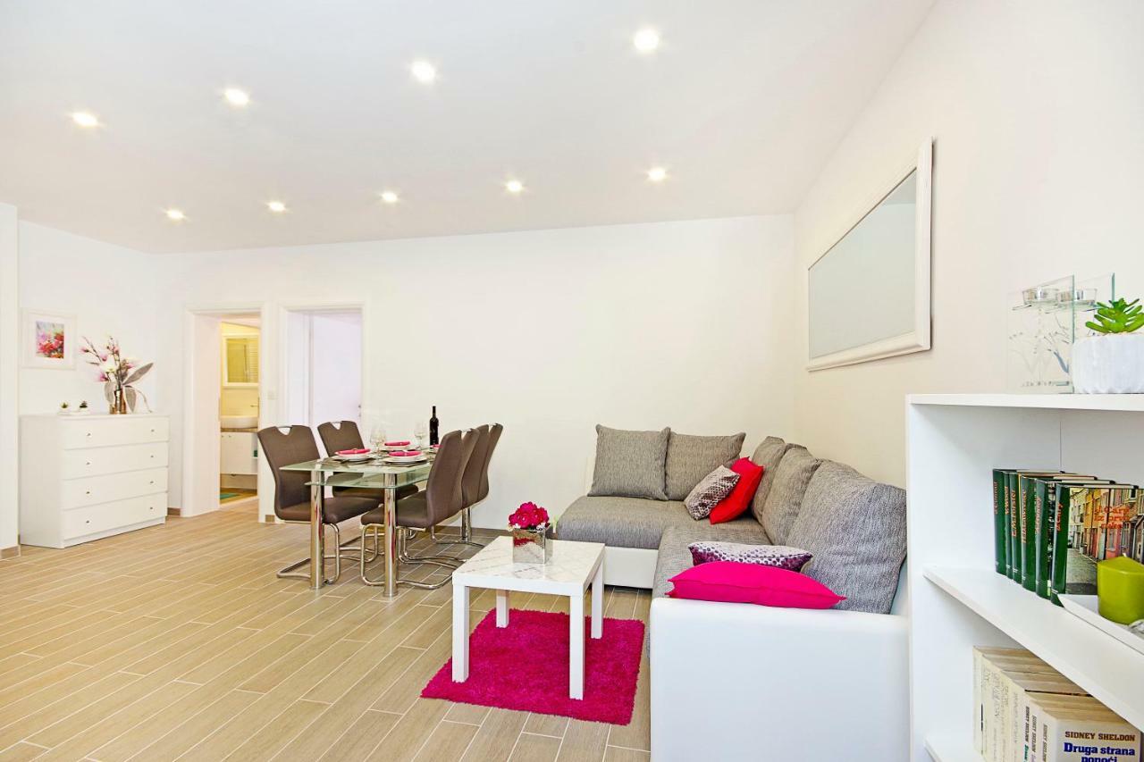 Apartment Mira มาคาร์สกา ภายนอก รูปภาพ