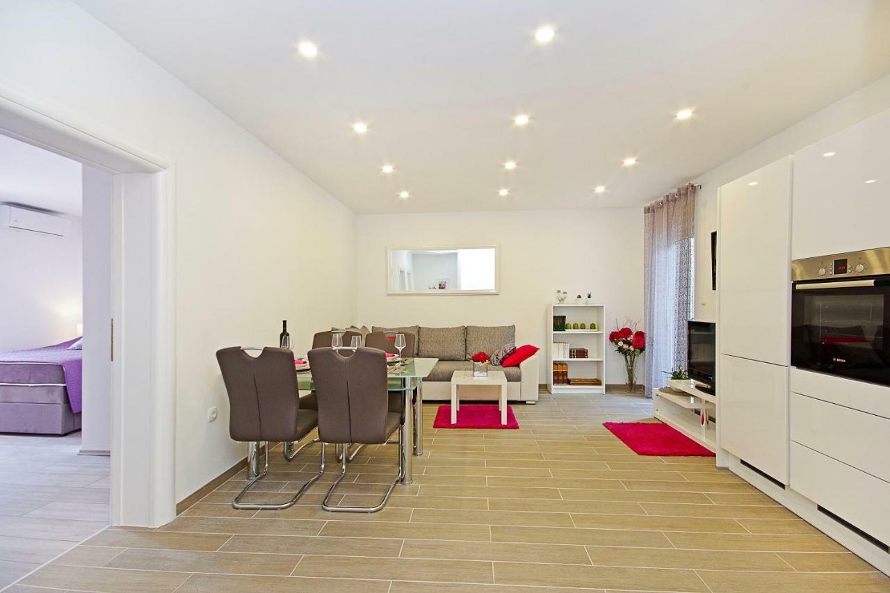 Apartment Mira มาคาร์สกา ภายนอก รูปภาพ