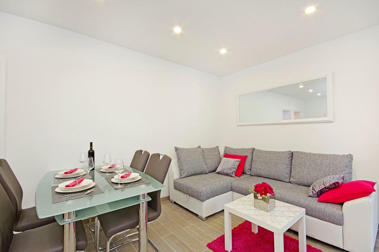 Apartment Mira มาคาร์สกา ภายนอก รูปภาพ